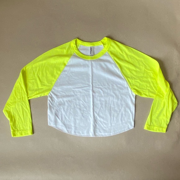 NWOT American Apparel Cropped 3/4 Sleeve Raglan - Picture 2 of 5